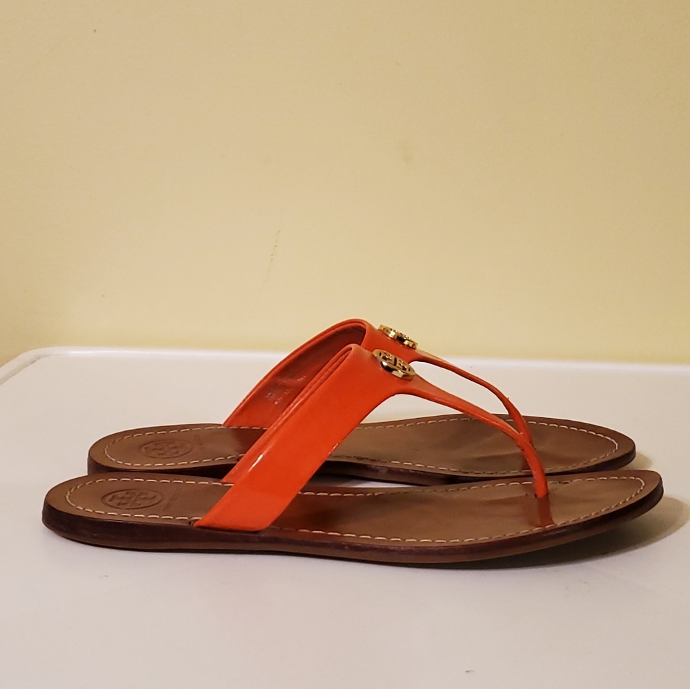 Tory Burch Orange Patent Leather Thong Sandals - Picture 3 of 11